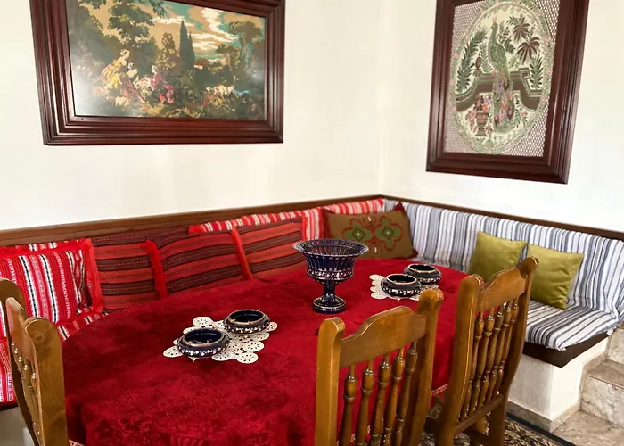 Xristos House Tríkala